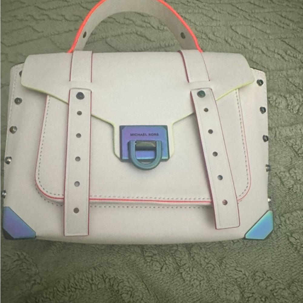New white Michael Kors bag . Great for summer